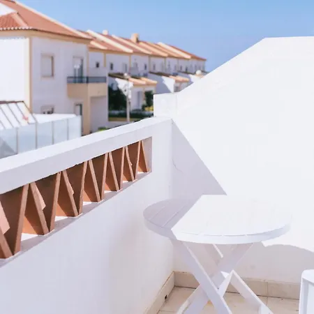 Paradise باليال